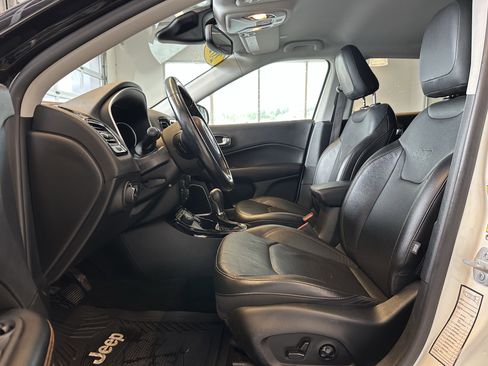 Used 2021 Jeep Compass Limited w/ Elite Interior Group image 8