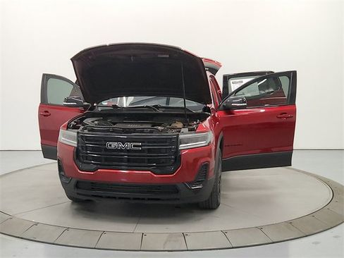 Used 2022 GMC Acadia SLE w/ Driver Convenience Package image 10