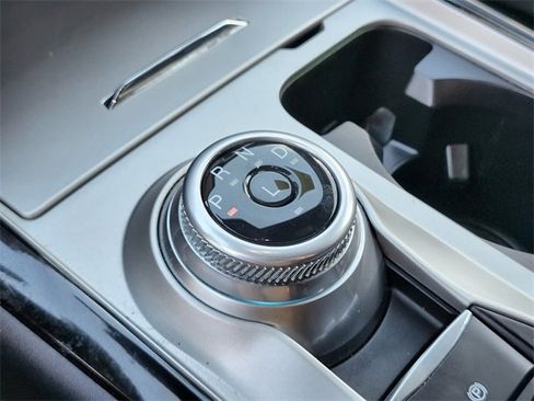 Certified 2022 Ford Explorer ST-Line w/ Class IV Trailer Tow Package image 29