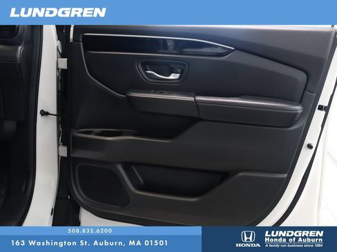 Used 2025 Honda Pilot EX-L image 17