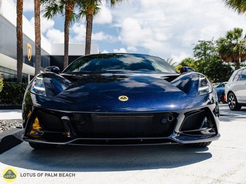 Used 2025 Lotus Emira image 5