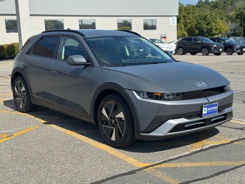 New 2025 Hyundai Ioniq 5 SEL image 7