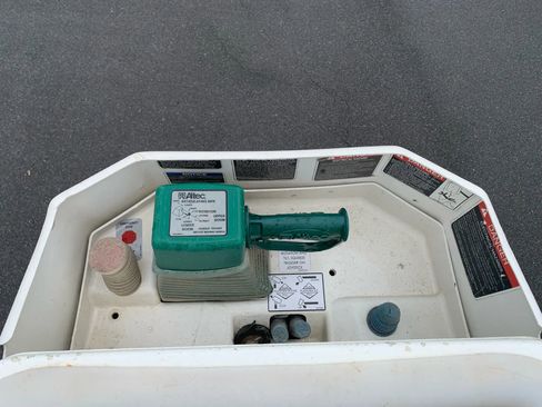 Used 2017 Ford F550 4x4 Regular Cab Super Duty image 35