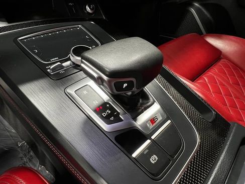 Used 2019 Audi SQ5 Premium Plus w/ Premium Plus Package image 30