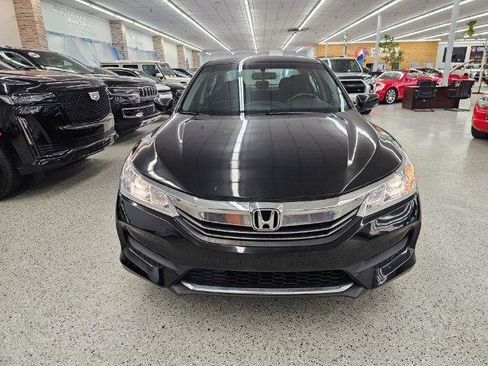 Used 2016 Honda Accord LX image 2