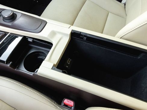 Used 2018 Lexus ES 350 w/ Premier Package FWD image 23