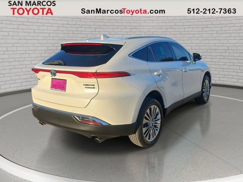 Certified 2021 Toyota Venza Limited image 5
