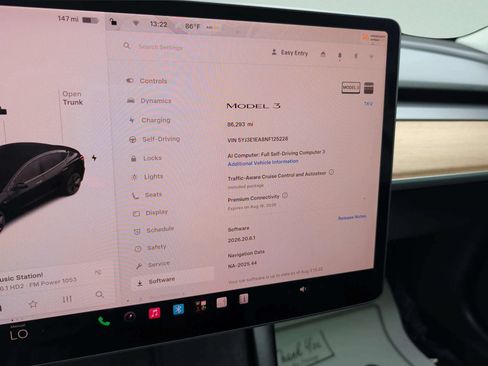 Used 2022 Tesla Model 3 Standard Range RWD image 17