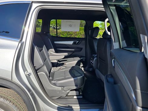 New 2026 Buick Enclave Preferred w/ Power Package AWD/4WD image 33