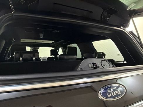 Used 2021 Ford Expedition XLT AWD/4WD image 38