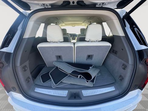 Certified 2024 Cadillac XT6 Premium Luxury image 36