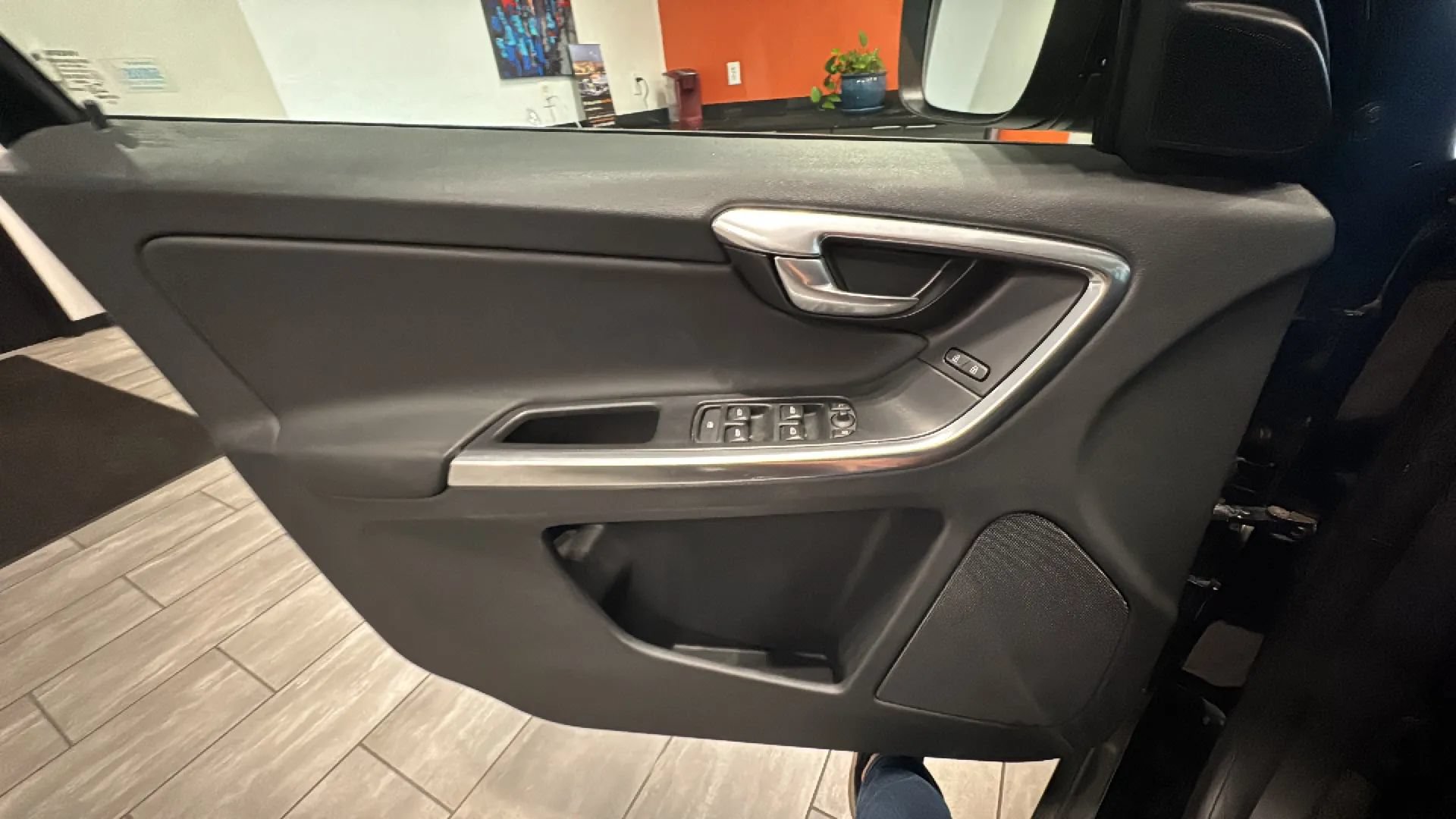 Used 2013 Volvo XC60 3.2 FWD image 31