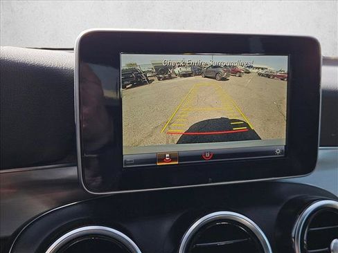 Used 2019 Mercedes-Benz GLC 300 image 11