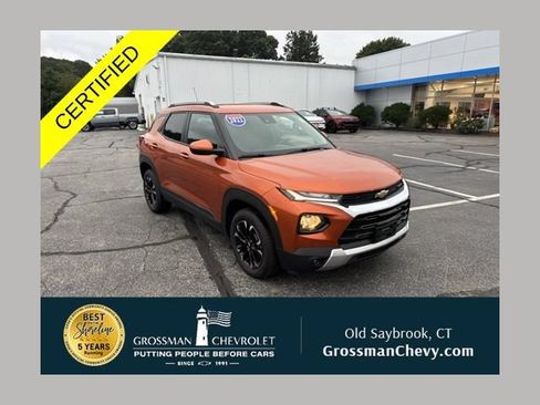 Used 2022 Chevrolet TrailBlazer LT AWD/4WD image 1