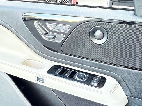 New 2026 Lincoln Aviator Reserve image 29