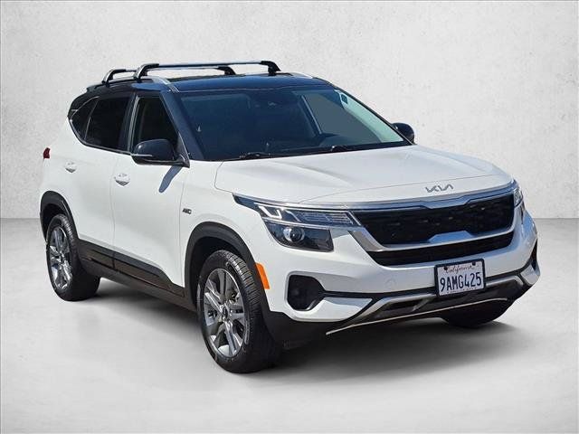 Used 2022 Kia Seltos S AWD/4WD image 3