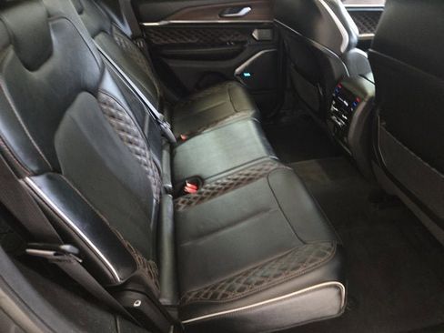 Used 2024 Jeep Grand Cherokee Summit w/ Advanced Protech Group IV image 9