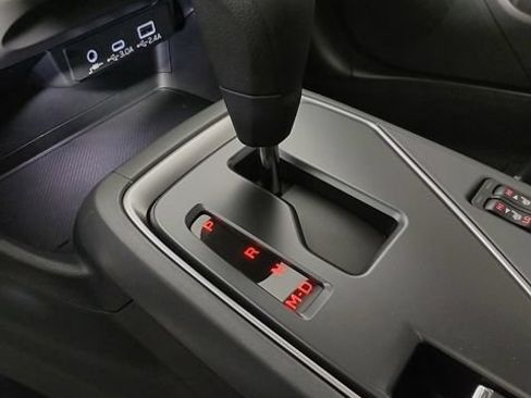 Certified 2025 Subaru Crosstrek 2.5i Premium AWD/4WD image 16
