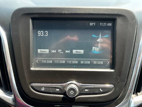Used 2018 Chevrolet Equinox LT FWD image 26