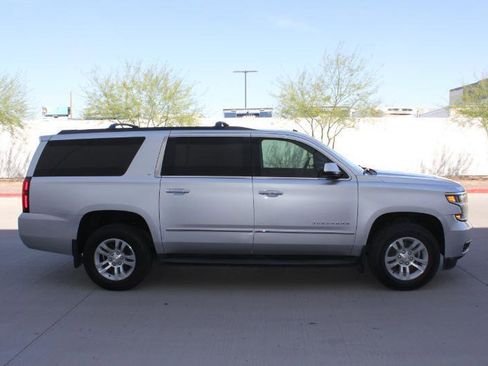 Used 2015 Chevrolet Suburban LT AWD/4WD image 4