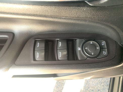 Used 2020 Chevrolet Equinox LT FWD image 27