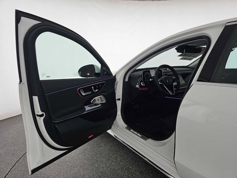 New 2025 Mercedes-Benz E 350 Sedan image 19