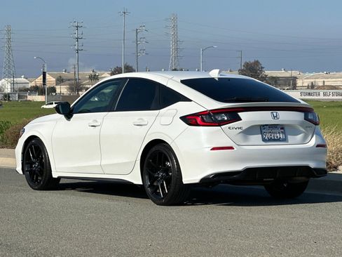 Certified 2025 Honda Civic Sport image 6