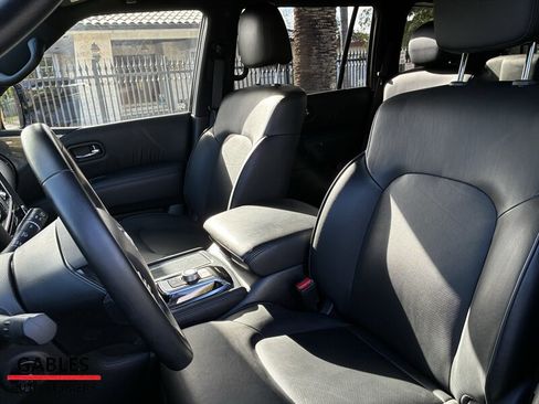 Used 2024 Nissan Armada SL w/ Midnight Edition Package image 22