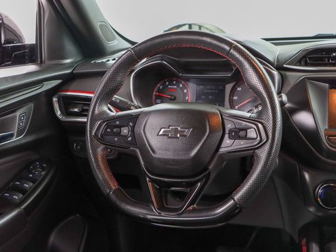 Used 2022 Chevrolet TrailBlazer RS FWD image 12