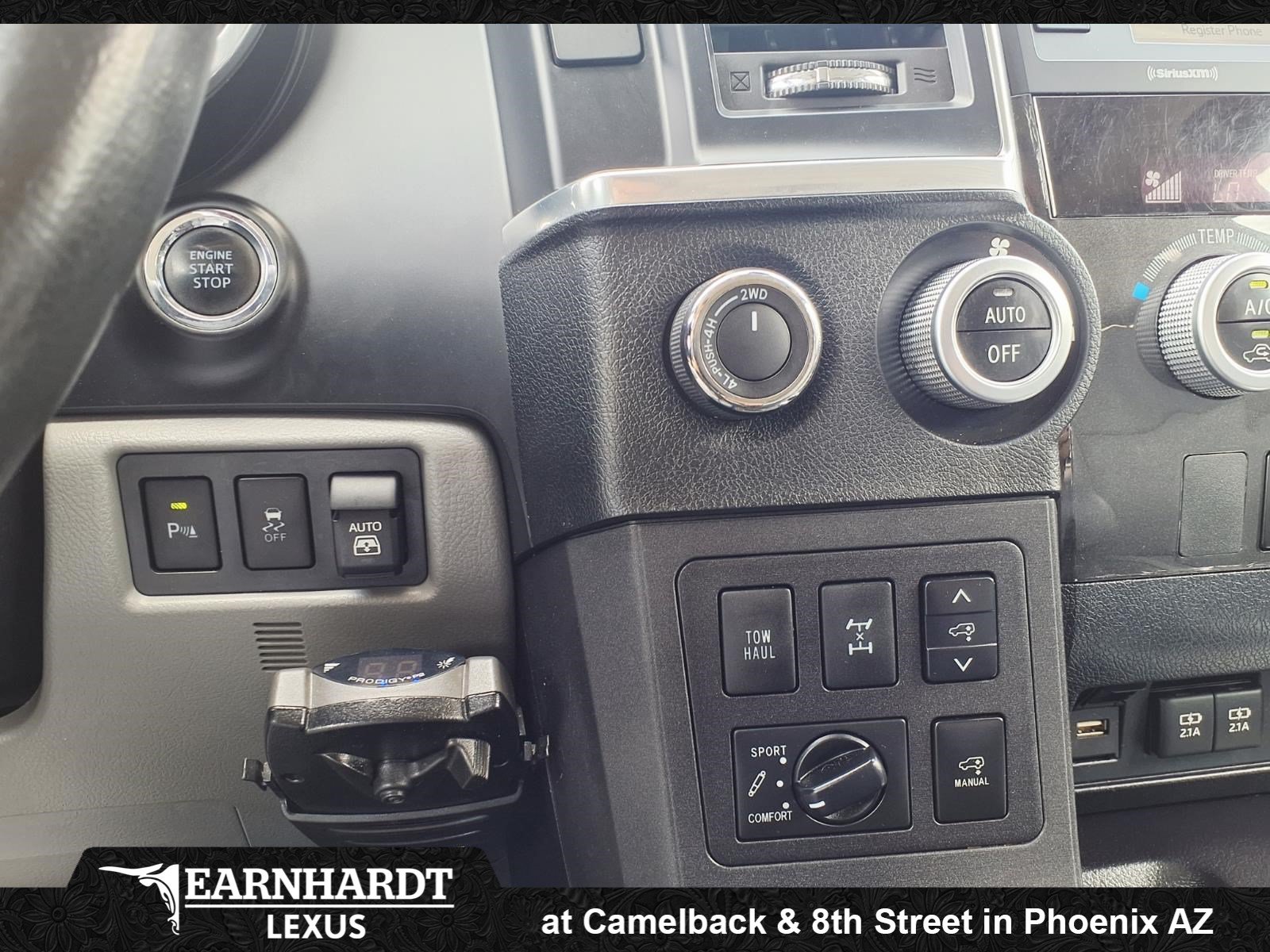 Used 2020 Toyota Sequoia Platinum w/ Four Season Floor Mat Package AWD/4WD image 29