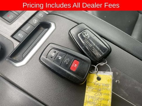 Used 2020 Toyota Highlander Limited AWD/4WD image 39