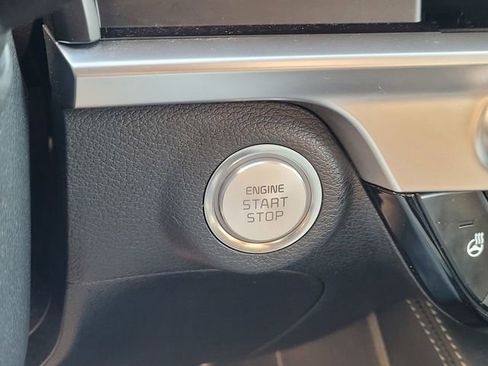 Used 2025 Kia Telluride EX image 21