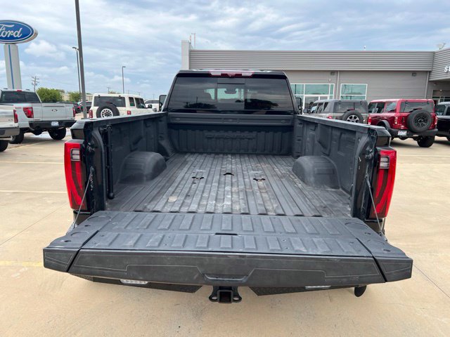 Used 2024 GMC Sierra 3500 Denali Ultimate AWD/4WD image 16