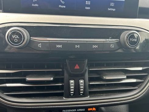 Used 2022 Ford Escape SEL AWD/4WD image 17