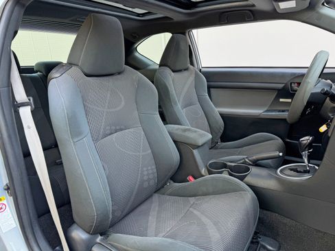 Used 2014 Scion tC 10 Series image 28