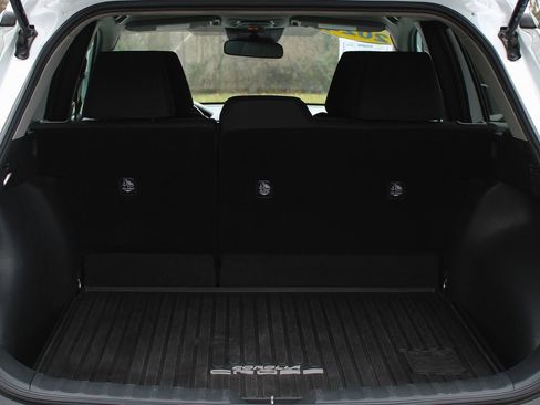 Used 2024 Toyota Corolla Cross LE image 13