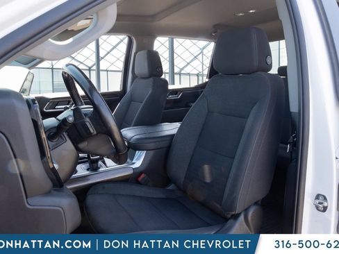 Used 2023 Chevrolet Silverado 1500 RST AWD/4WD image 15