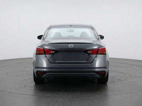 Used 2025 Nissan Altima 2.5 SV image 7