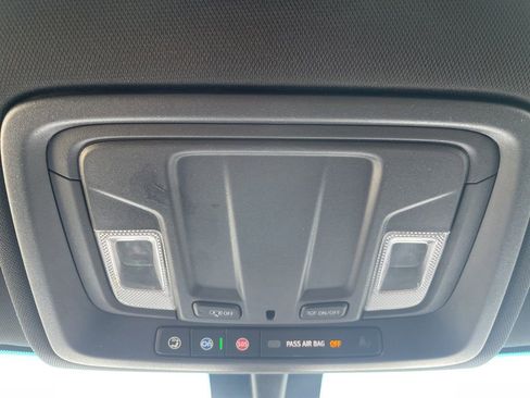 Used 2022 GMC Sierra 2500 AT4 image 28