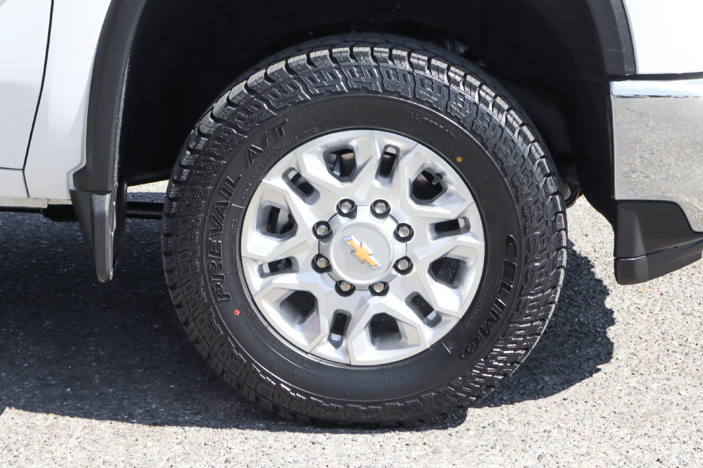 Used 2023 Chevrolet Silverado 3500 LT w/ Convenience Package AWD/4WD image 45