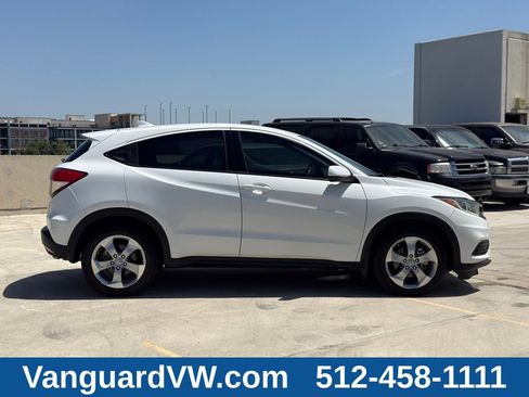 Used 2019 Honda HR-V LX image 6