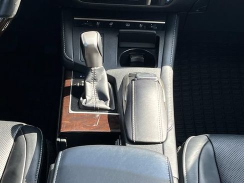 Used 2017 Lexus ES 350 w/ Luxury Package FWD image 17