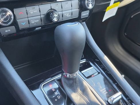 New 2026 Jeep Compass Latitude image 18