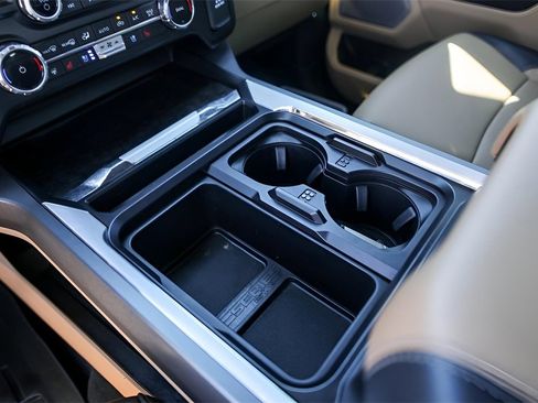 Used 2023 Ford F350 Lariat w/ Chrome Package image 24