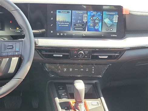 New 2026 Nissan Kicks SR w/ Illumination Package image 9