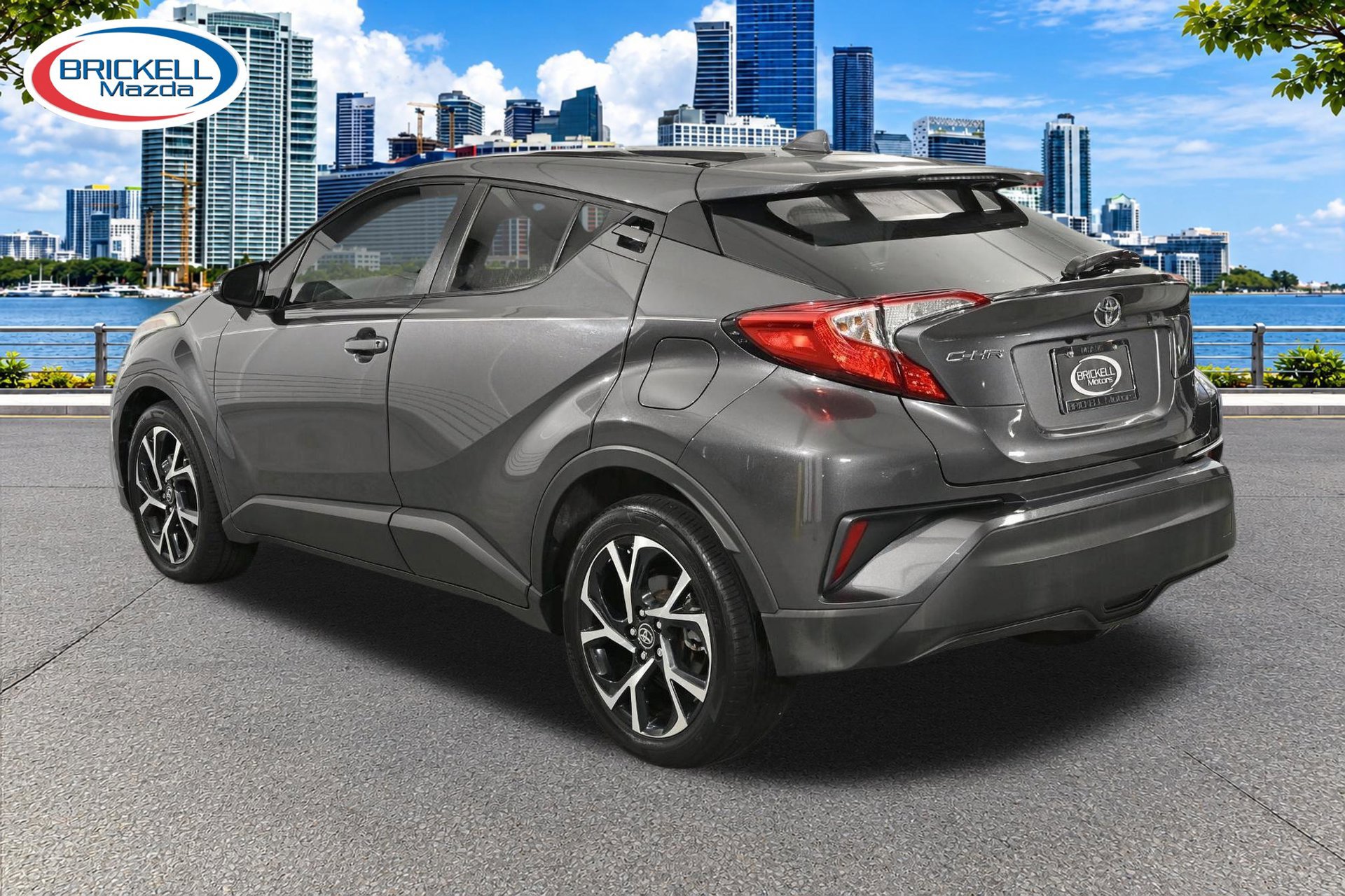 Used 2018 Toyota C-HR XLE FWD image 6