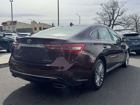 Used 2018 Toyota Avalon Limited w/ Protection Package image 5