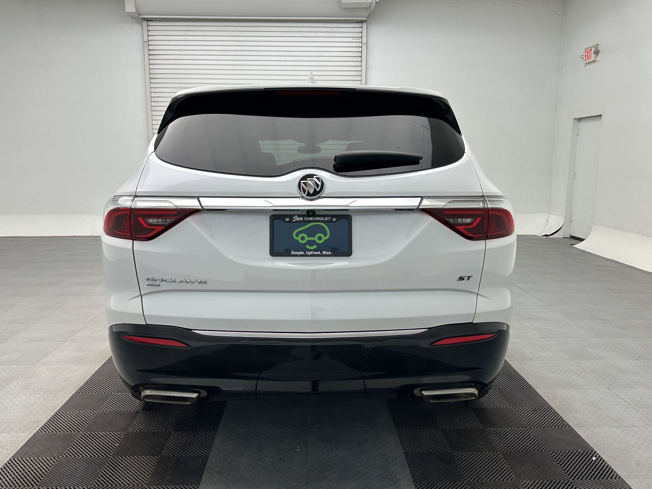 Certified 2023 Buick Enclave Essence w/ Experience Buick Package AWD/4WD image 10