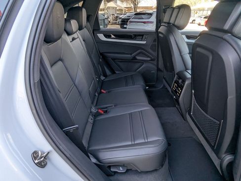 New 2026 Porsche Cayenne E-Hybrid image 24