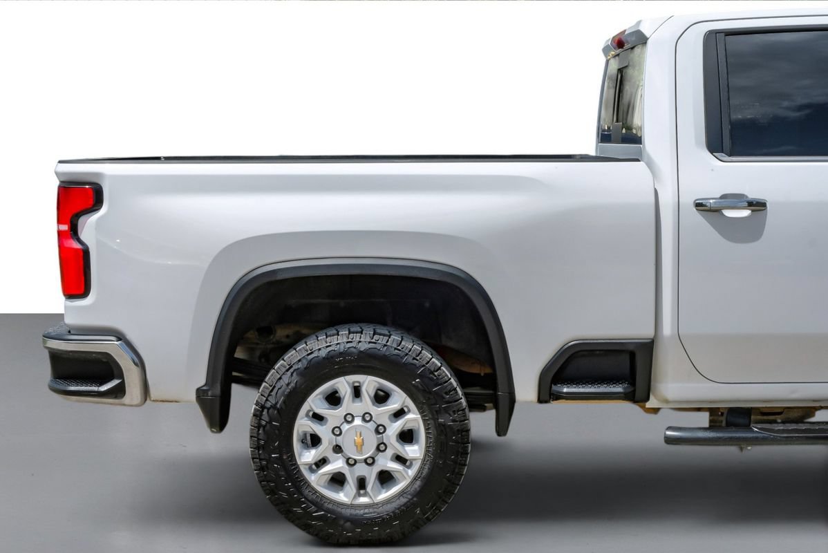 Used 2025 Chevrolet Silverado 2500 LTZ w/ LTZ Convenience Package AWD/4WD image 6